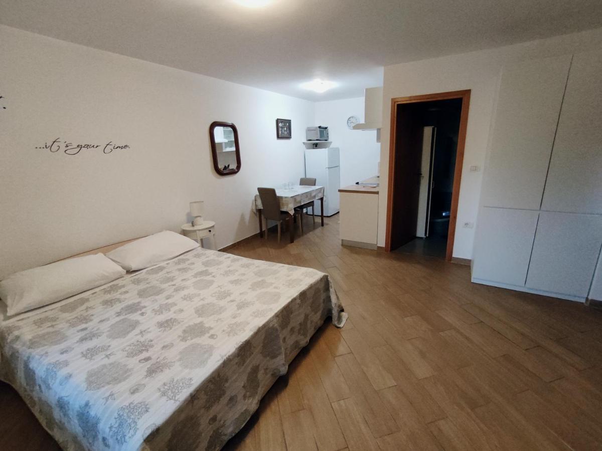 Apartment Baladur Umag Exterior photo